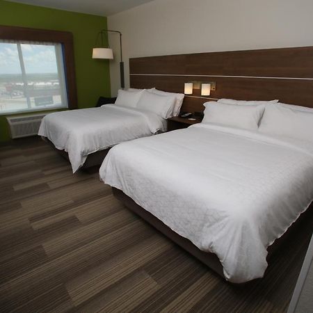 Holiday Inn Express Hotel And Suites Lincoln Airport By Ihg Экстерьер фото