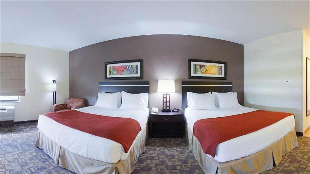 Holiday Inn Express Hotel And Suites Lincoln Airport By Ihg Экстерьер фото