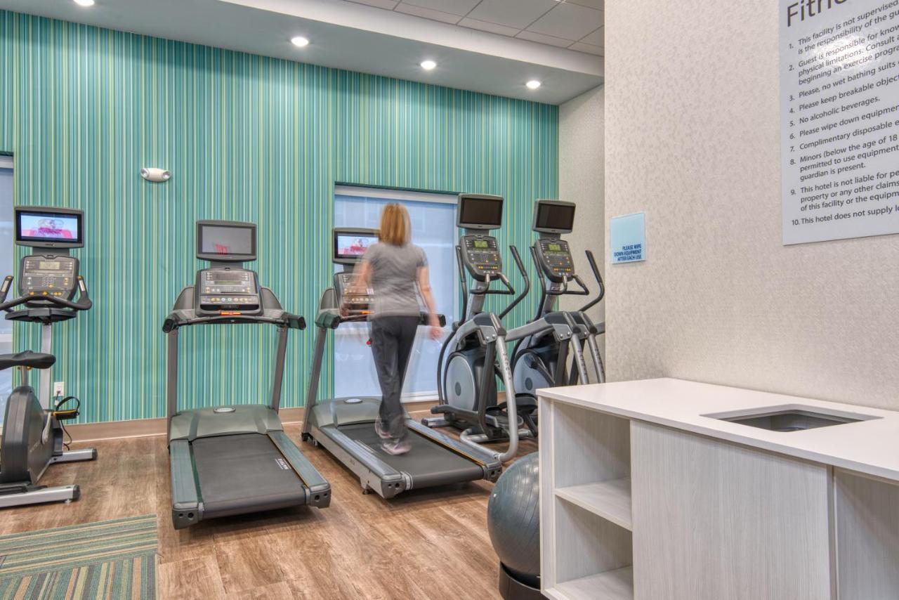 Holiday Inn Express Hotel And Suites Lincoln Airport By Ihg Экстерьер фото