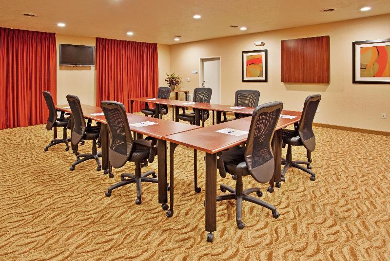 Holiday Inn Express Hotel And Suites Lincoln Airport By Ihg Экстерьер фото